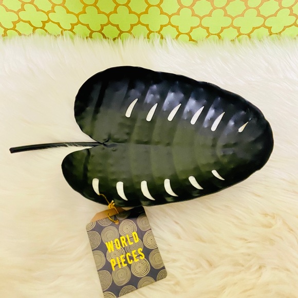 Monstera Black Metal Decorative Tray Catchall - Picture 12 of 15